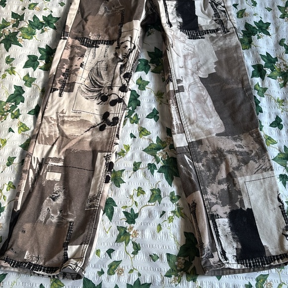 UO ~ BDG Cowboy Jeans in Black Multi - Picture 6 of 10